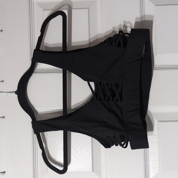 Pink Victoria Secret ultimate unlined sports bra - Size Large - Picture 3 of 4